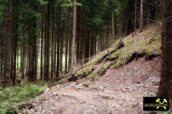 SDAG Wismut Schurf 7 bei Schacht 337 im Revier Johanngeorgenstadt, Erzgebirge, Sachsen - 21. Mai 2009 (3).jpg